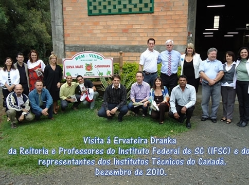 <br />
<b>Notice</b>:  Undefined index:  tituto in <b>/home/u168794332/domains/ervamatecanoinhas.com.br/public_html/view/galeria/formGaleria.php</b> on line <b>117</b><br />
