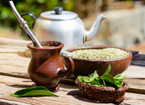 Chimarrão, tereré e mate: as vantagens da erva para saúde e desempenho esportivo